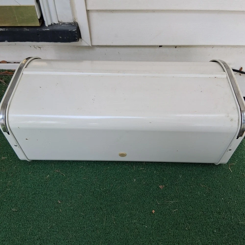 Vintage MCM Metal White Enamel Chrome Rolltop Bread Box Rockabilly Shabby